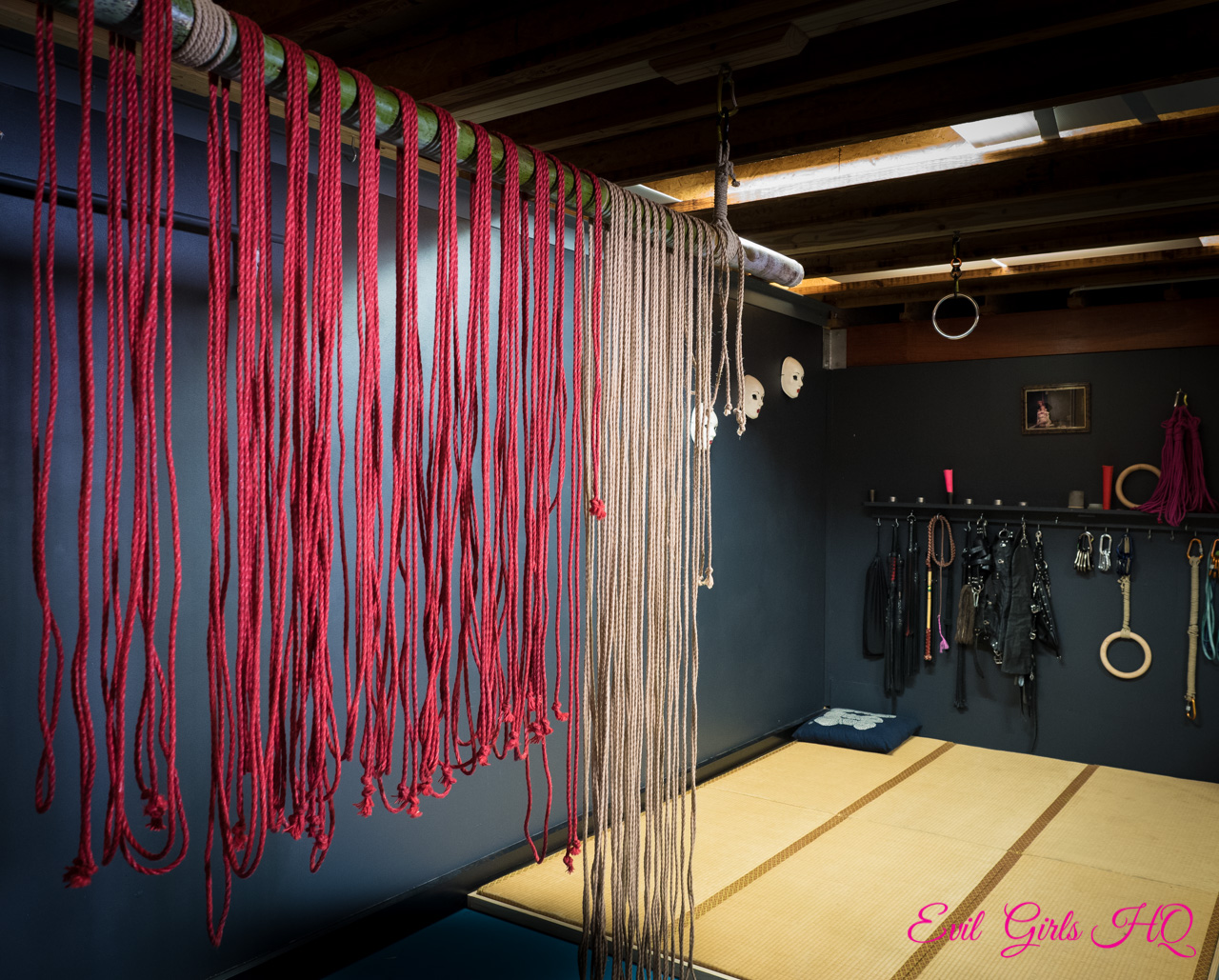 NATURAL 6mm Jute Rope Unconditioned (8m hank) – Evil Girls HQ